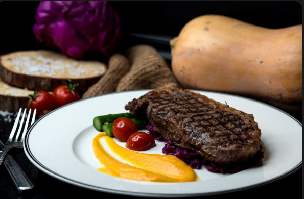 Good Sides for Steak 2026: 15 Options That Actually Work